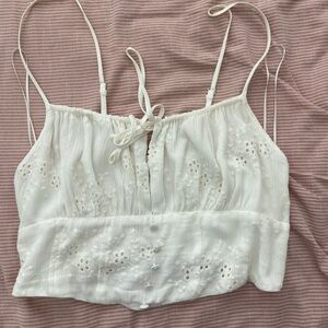 Cute little tank Isabelle’s cabinet